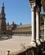 153 Soejleraekke Langs Bygningen Plaza De Espana Sevilla Andalusien Spanien Anne Vibeke Rejser IMG 3038