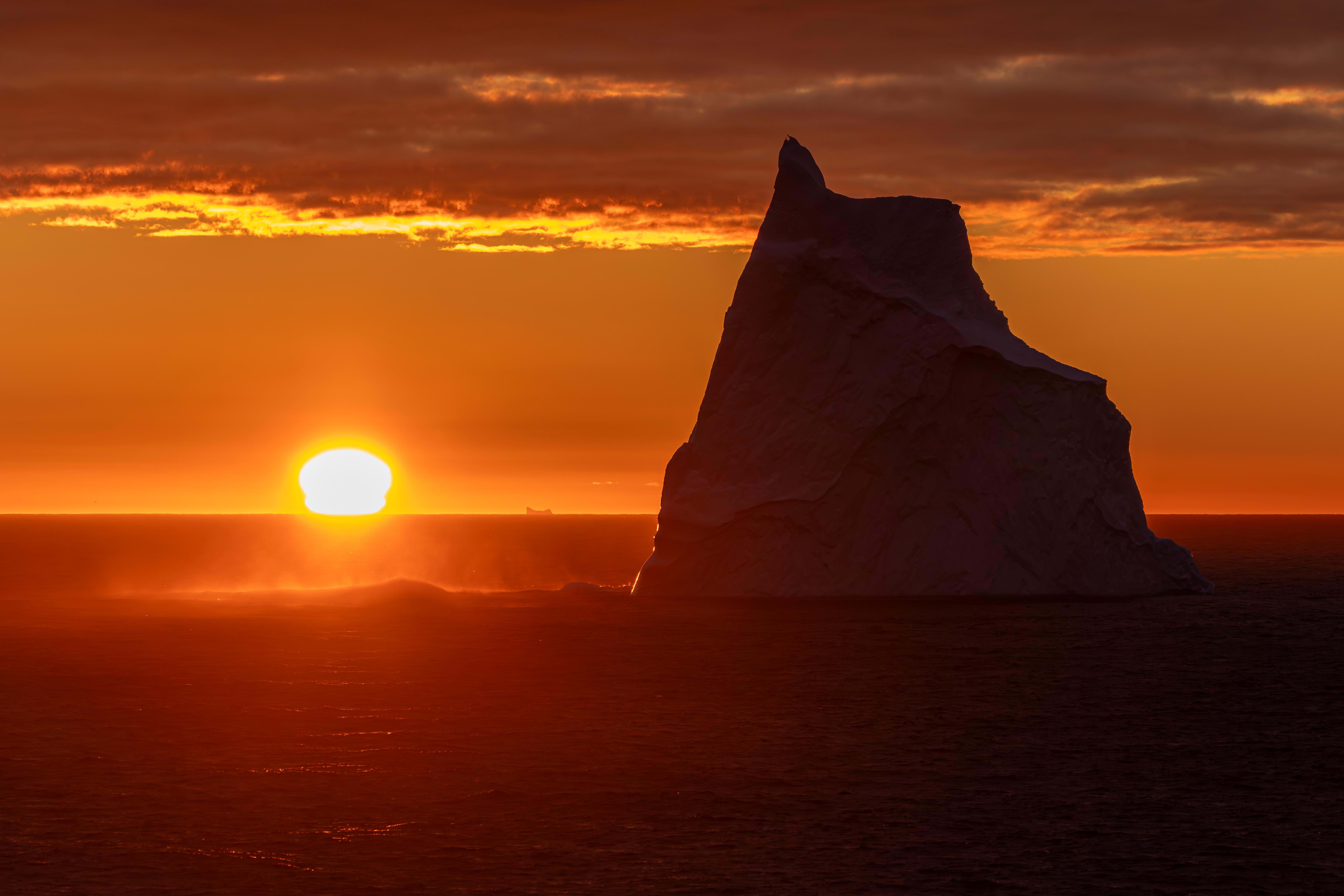 Grønland Nuuk Isbjerg Solnedgang Anne Vibeke Rejser Foto Lasse Løndahl Henriksen